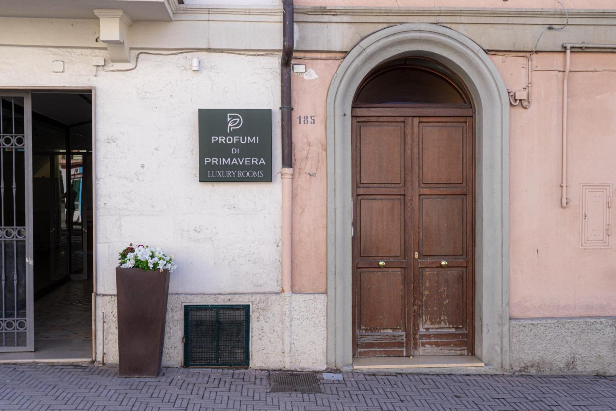 Profumi Di Primavera Luxury Rooms & Suite Matera Bagian luar foto