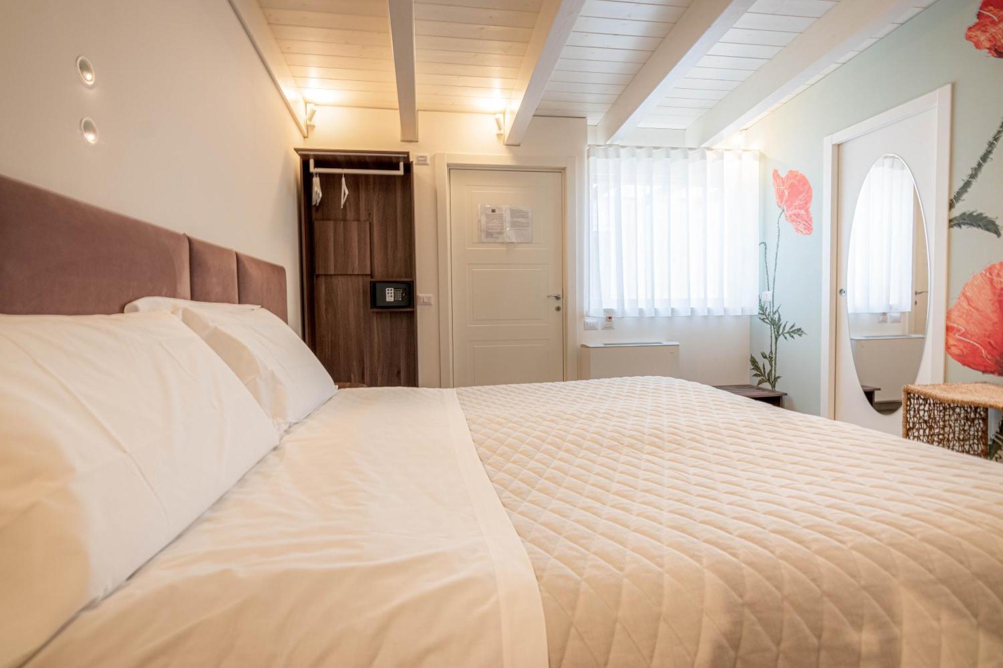 Profumi Di Primavera Luxury Rooms & Suite Matera Bagian luar foto